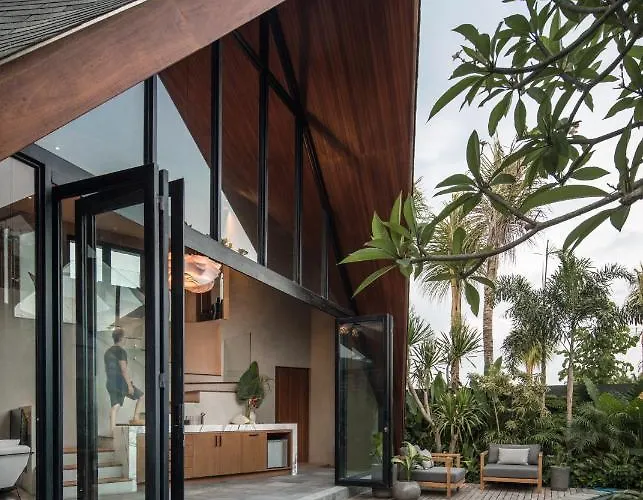 The River House Group Villa