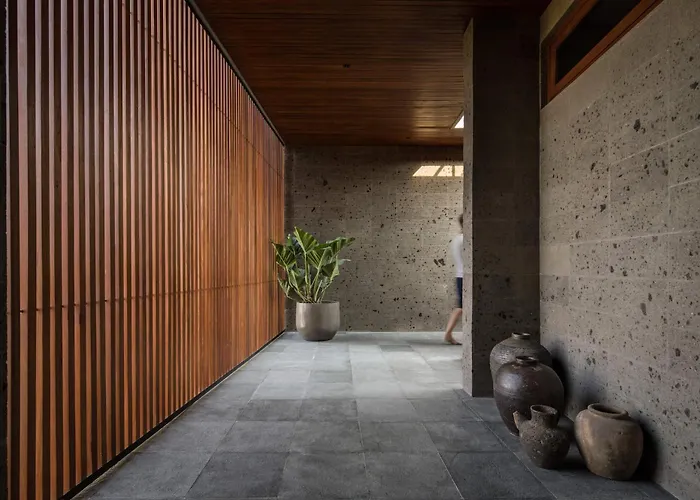 The River House Group Чангу